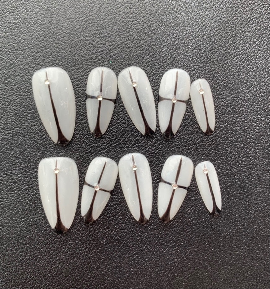 Your Nails Store