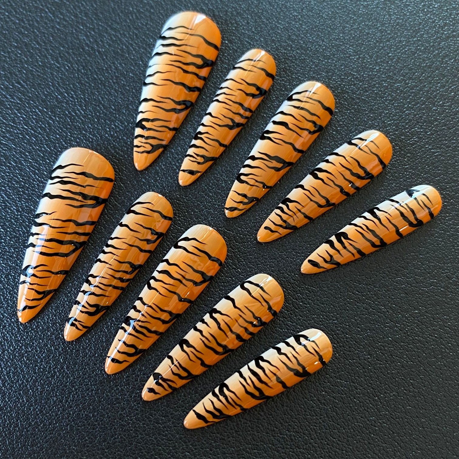 Your Nails Store