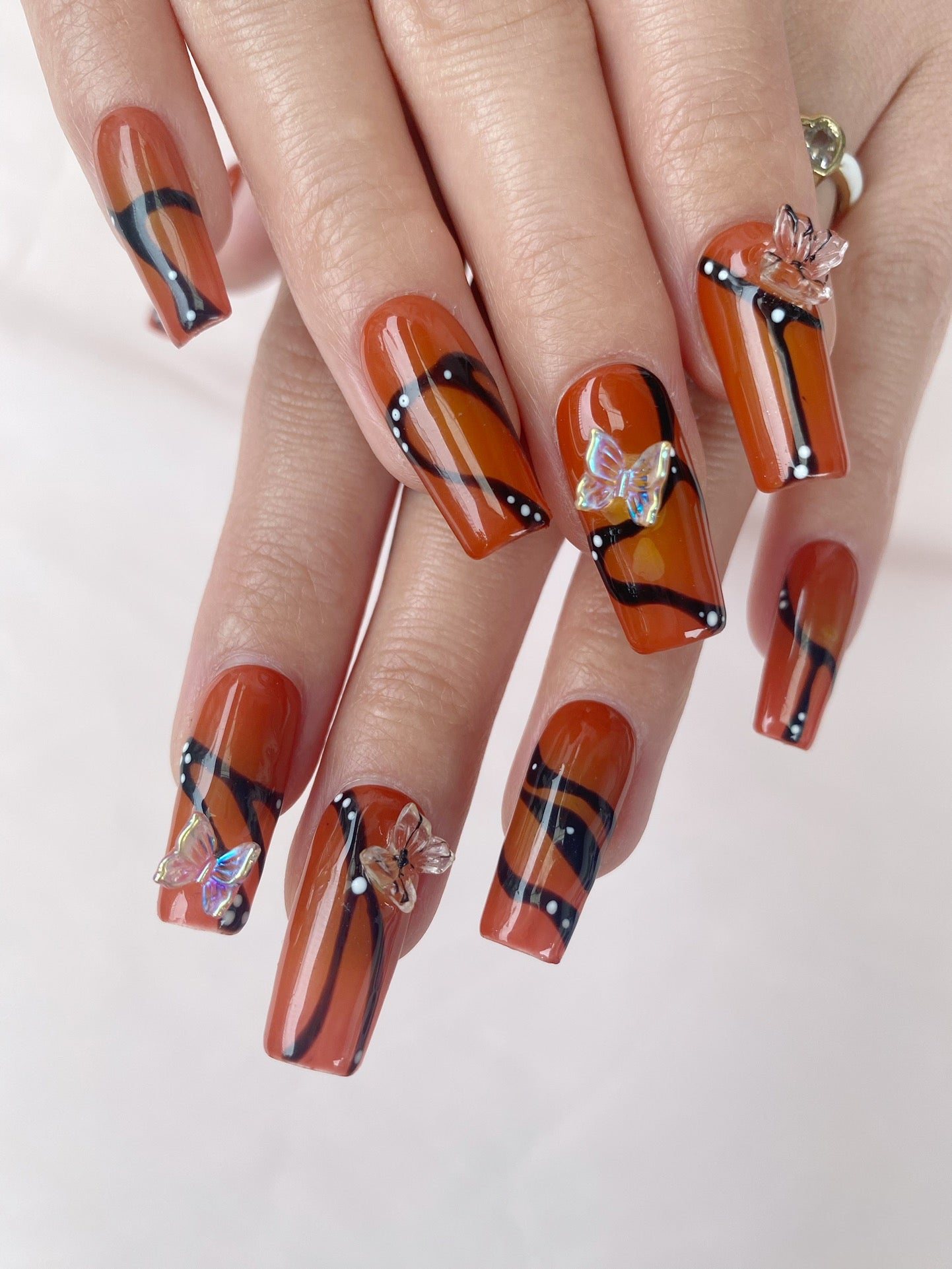 Your Nails Store